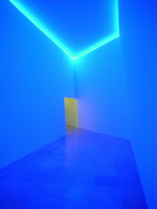 Learning room Larry Bell Carré d'Art, Musée d'Art Contemporain, Nîmes