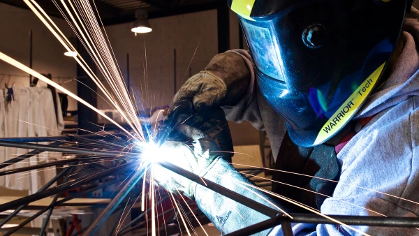 Montage à blanc d’une œuvre monumentale