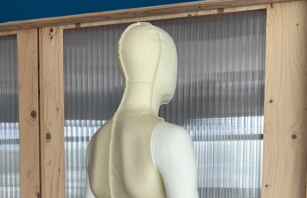 Mobilier cuir translucide, Studio Anne Holtrop